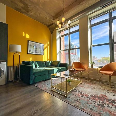 Spacious 2Br Vacation Rental With City View, Optional Parking And Gym Near Mccormick Place & Downtown Chicago Attractions エクステリア 写真